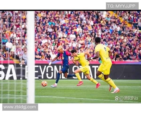 皇马与巴萨巅峰对决西甲经典之战再度上演引发球迷热议 皇马与巴萨巅峰对决西甲经典之战再度上演引发球迷热议